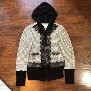 Evys Tree Sweatshirt